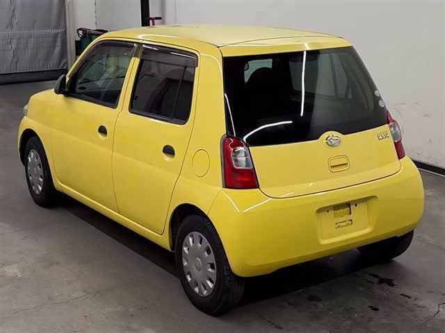 DAIHATSU ESSE