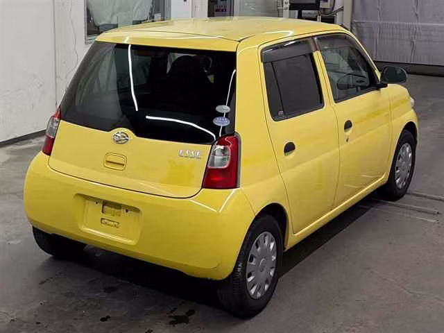 DAIHATSU ESSE