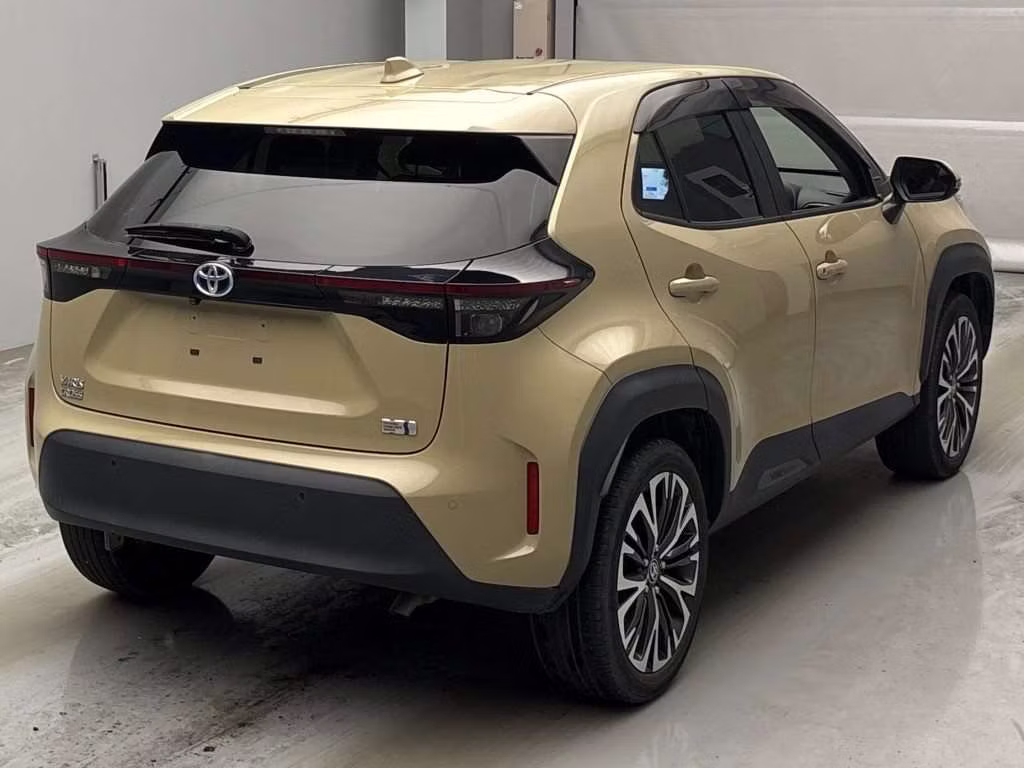 TOYOTA YARIS CROSS