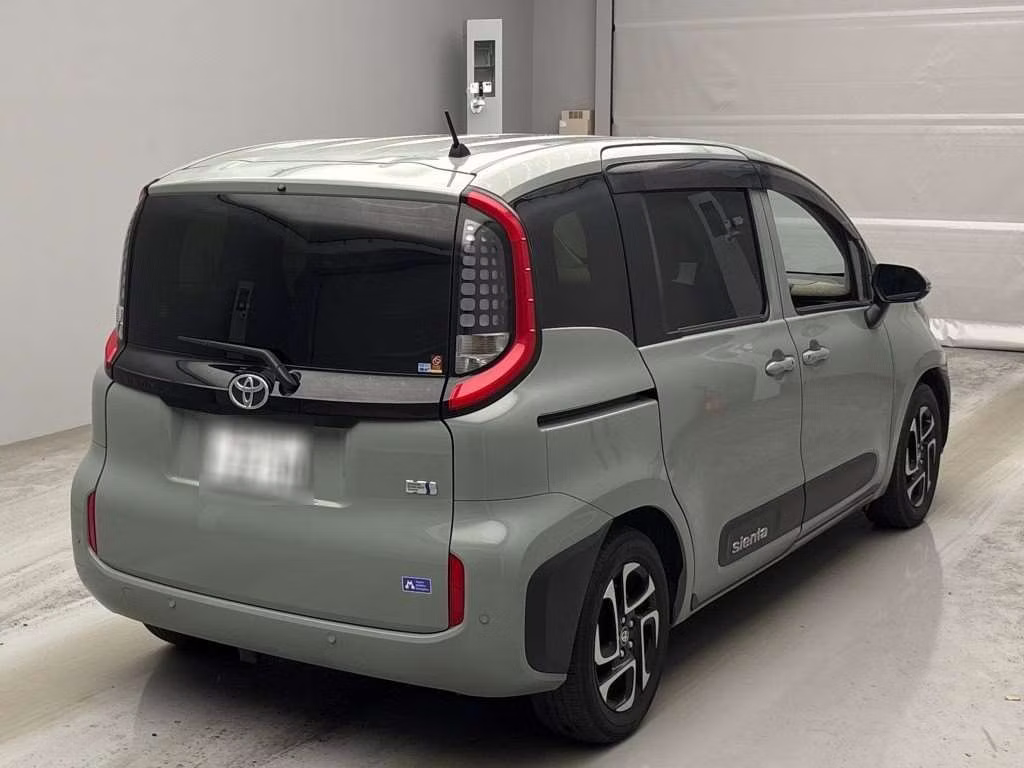 TOYOTA SIENTA
