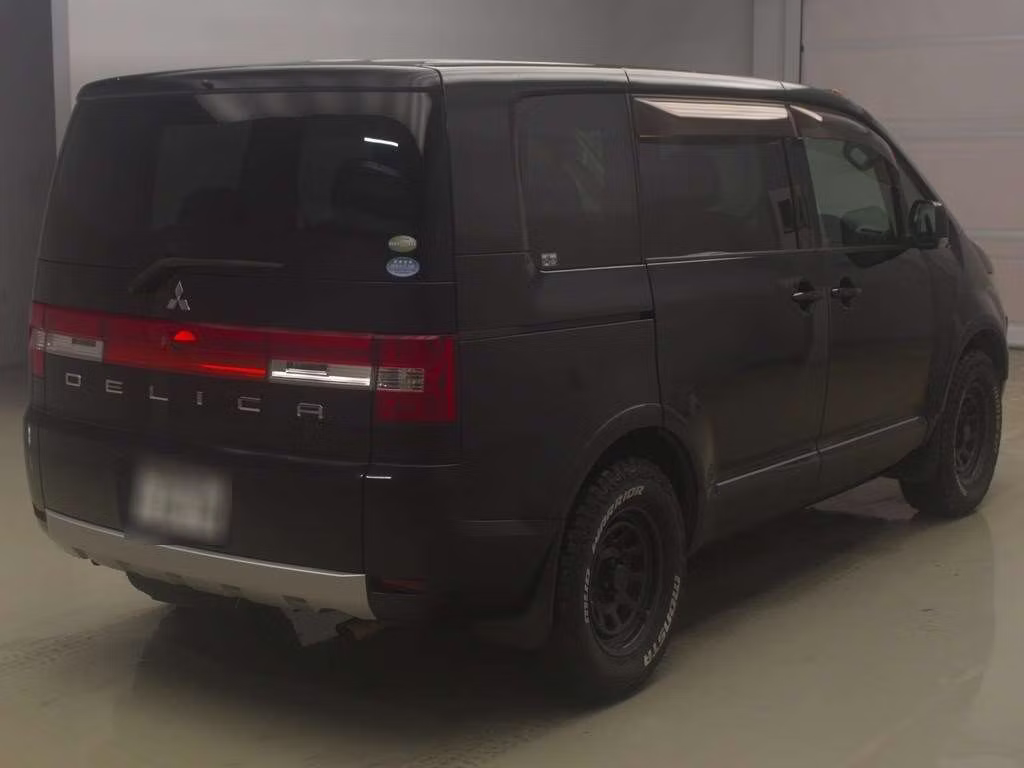 MITSUBISHI DELICA D:5