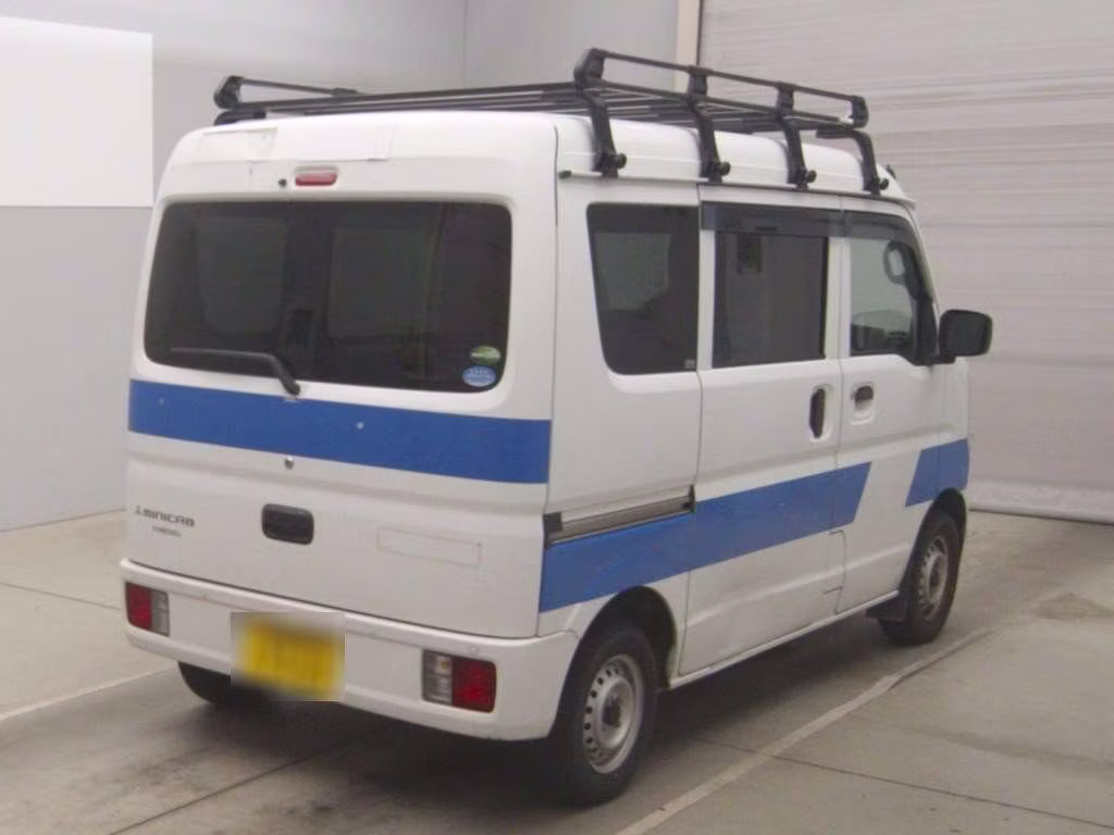 MITSUBISHI MINICAB