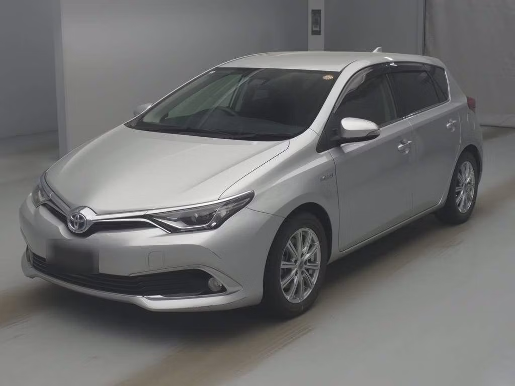 TOYOTA AURIS