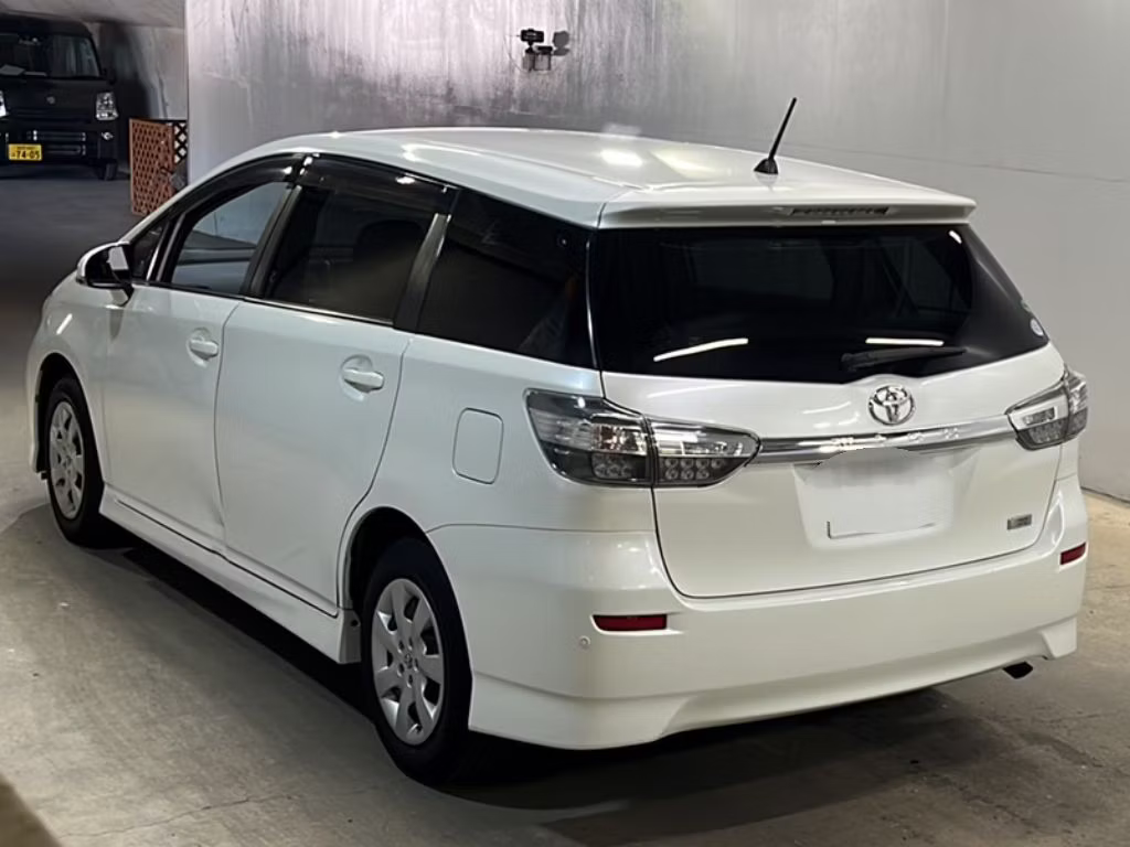 TOYOTA WISH