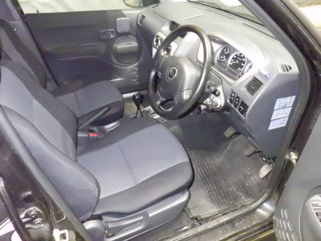DAIHATSU TERIOS KID