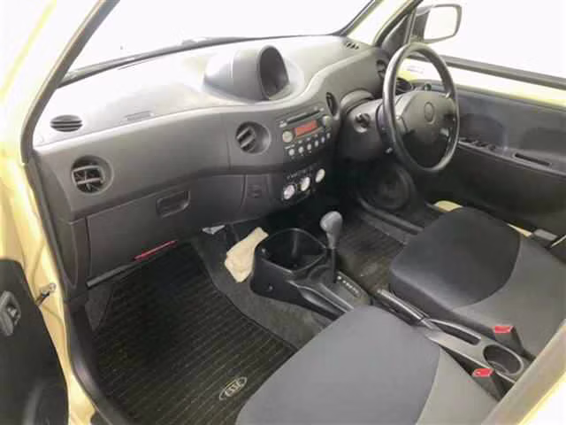 DAIHATSU ESSE