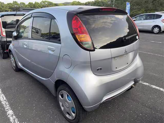 MITSUBISHI I