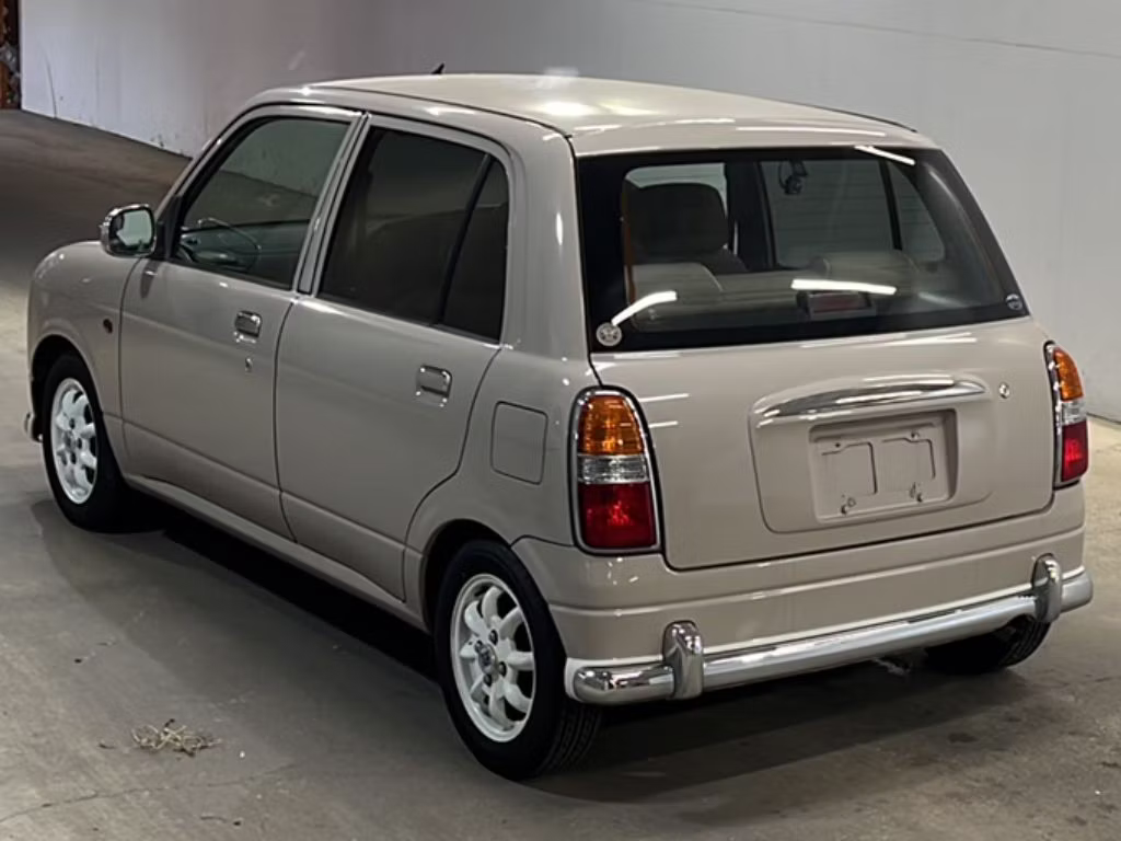 DAIHATSU MIRA GINO
