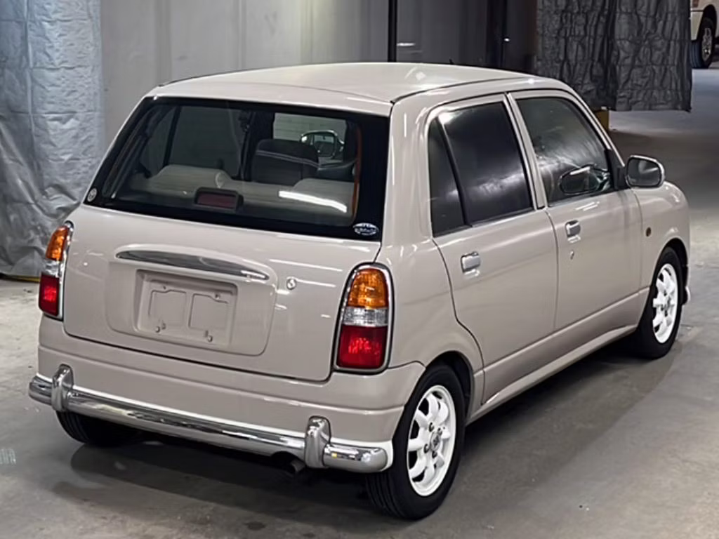 DAIHATSU MIRA GINO