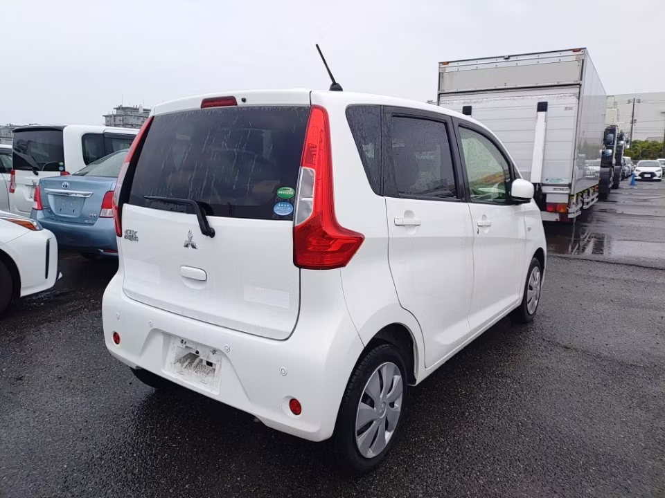 MITSUBISHI EK WAGON