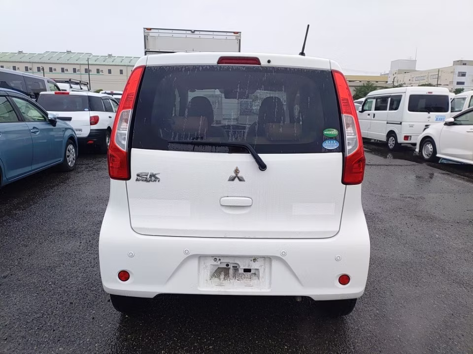 MITSUBISHI EK WAGON
