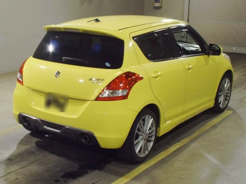 SUZUKI SWIFT