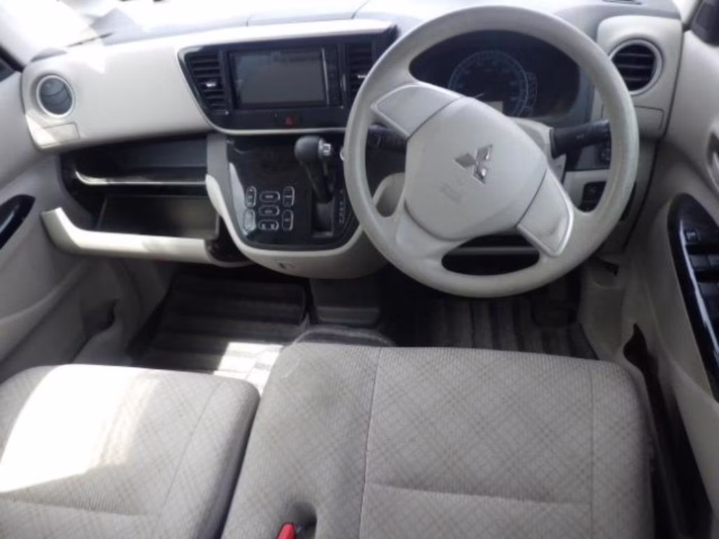 MITSUBISHI EK SPACE