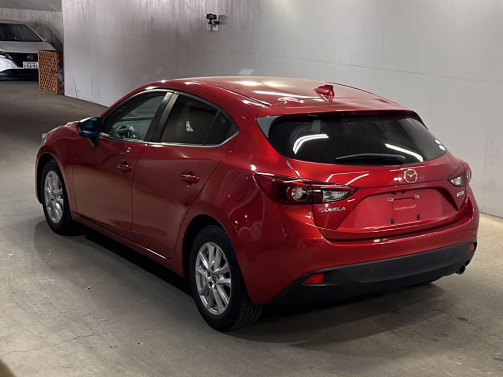 MAZDA AXELA