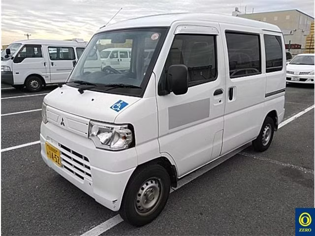 MITSUBISHI MINICAB
