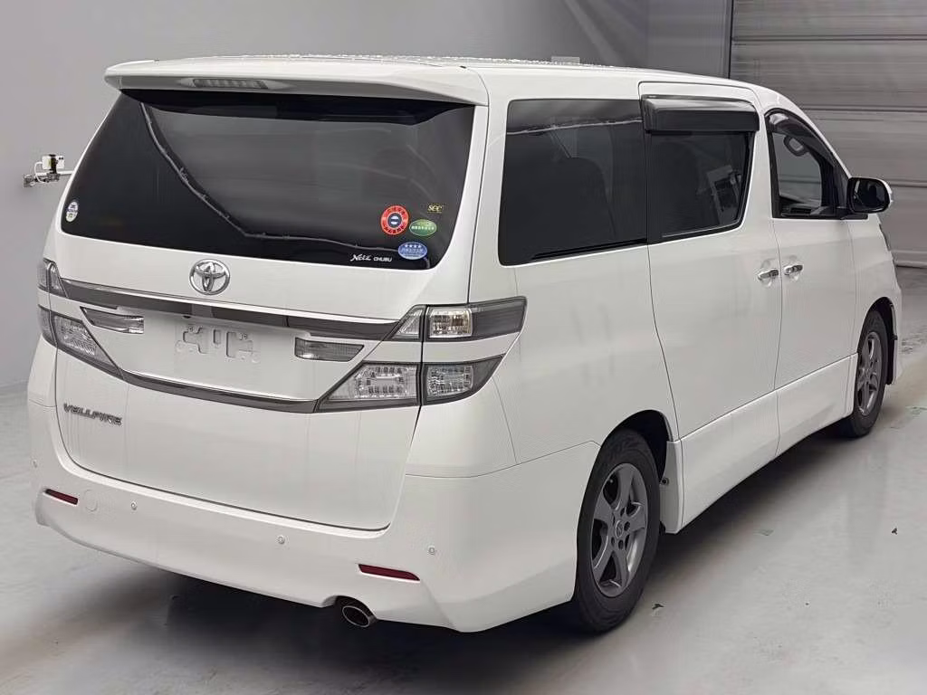 TOYOTA VELLFIRE