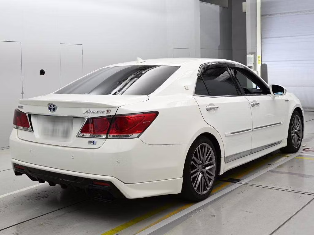 TOYOTA CROWN