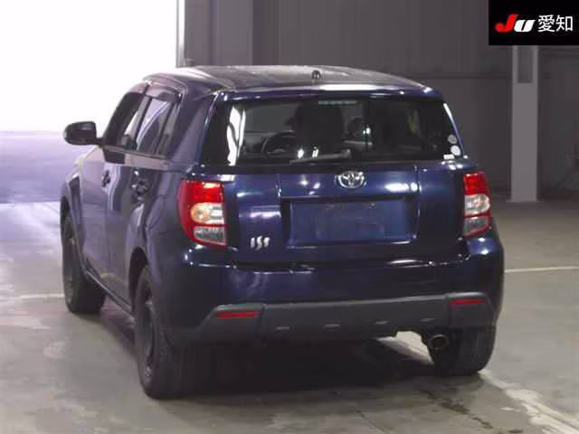 TOYOTA IST