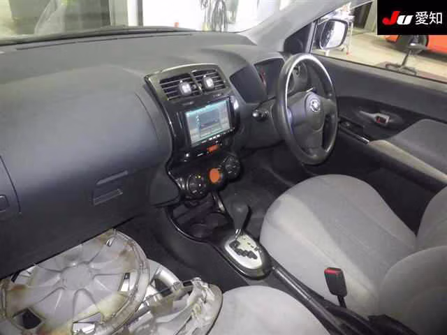 TOYOTA IST