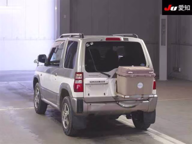 MITSUBISHI PAJERO MINI