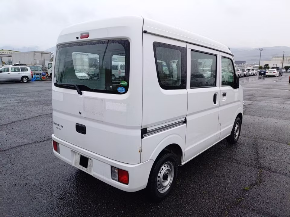 MITSUBISHI MINICAB