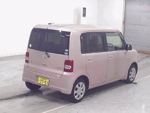 DAIHATSU MOVE CONTE