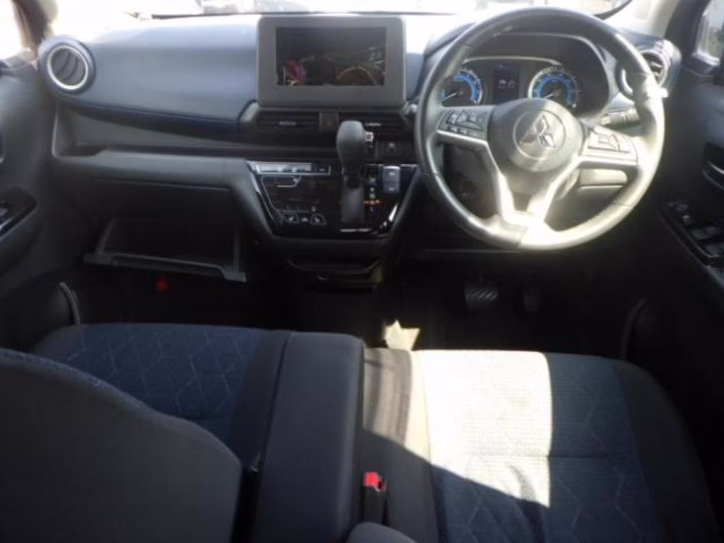 MITSUBISHI EK X