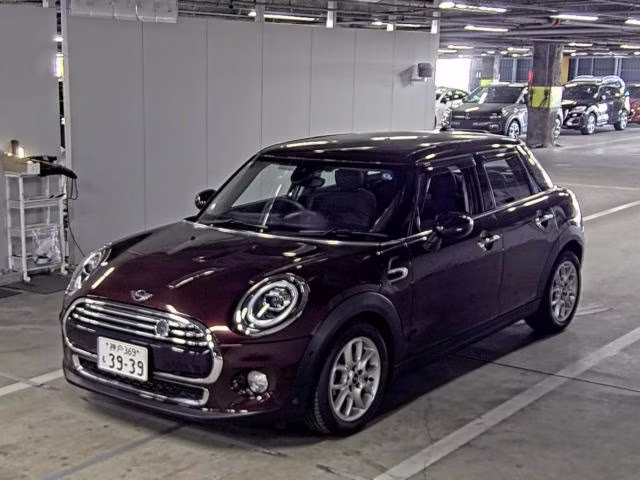 MINI HATCH