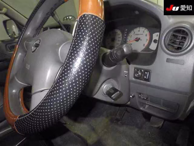 NISSAN CARAVAN