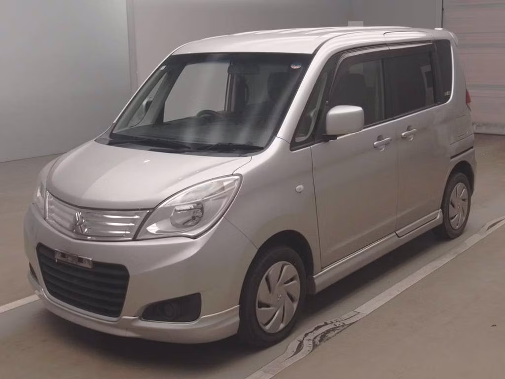 MITSUBISHI DELICA D:2