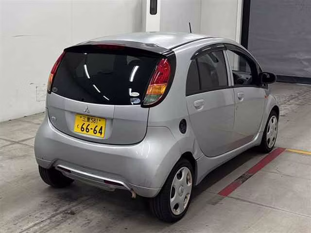 MITSUBISHI I