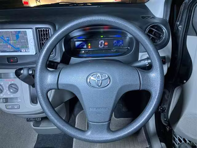 TOYOTA PIXIS EPOCH