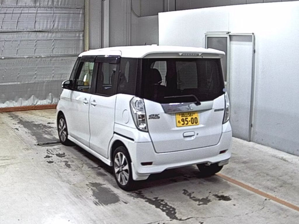 MITSUBISHI EK SPACE