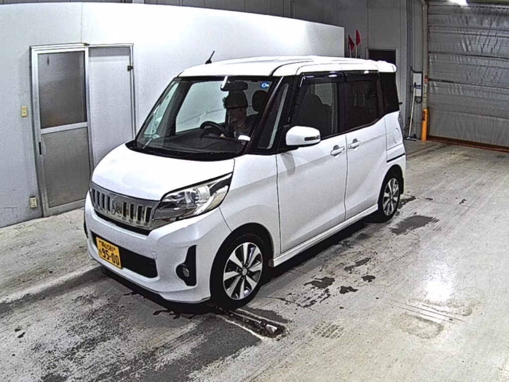 MITSUBISHI EK SPACE