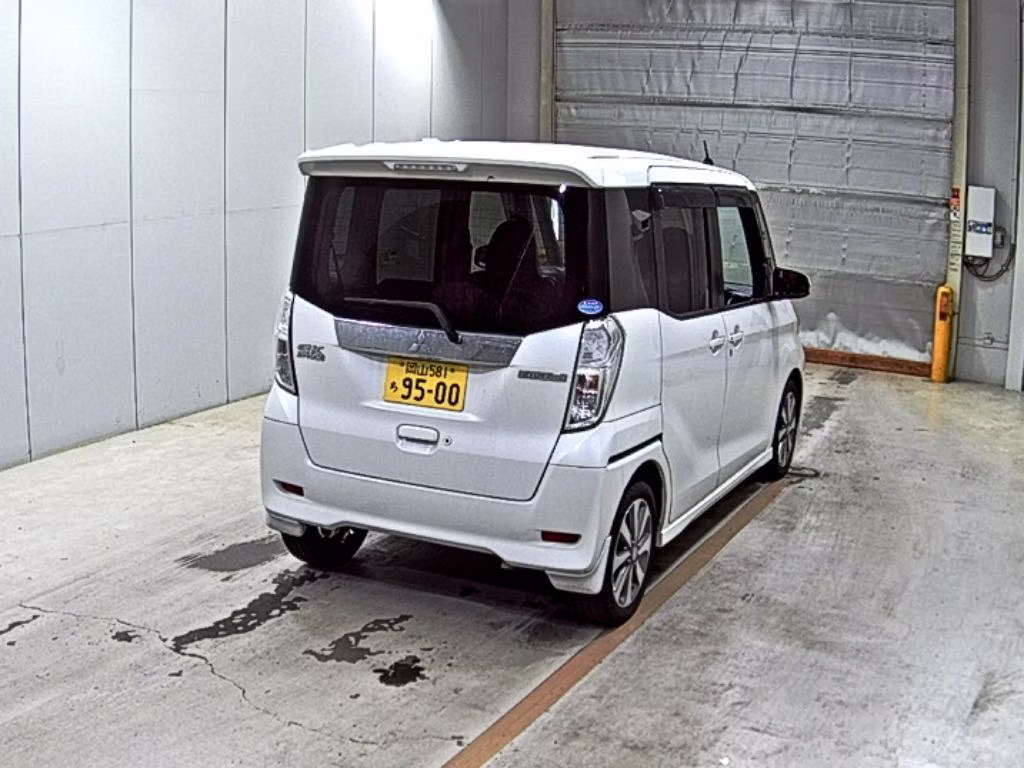 MITSUBISHI EK SPACE