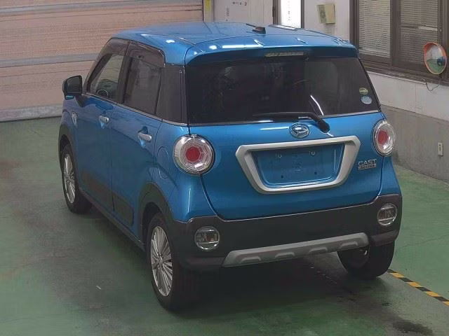 DAIHATSU CAST