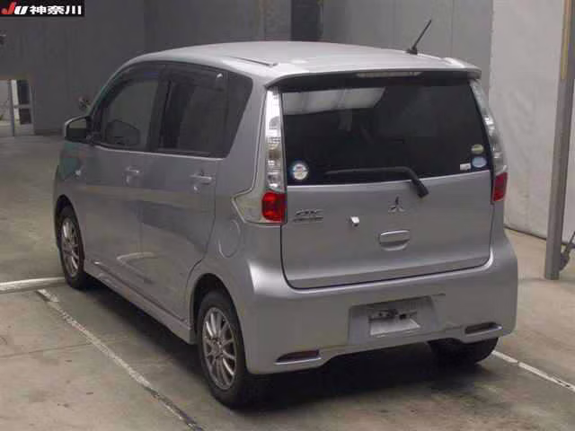 MITSUBISHI EK CUSTOM