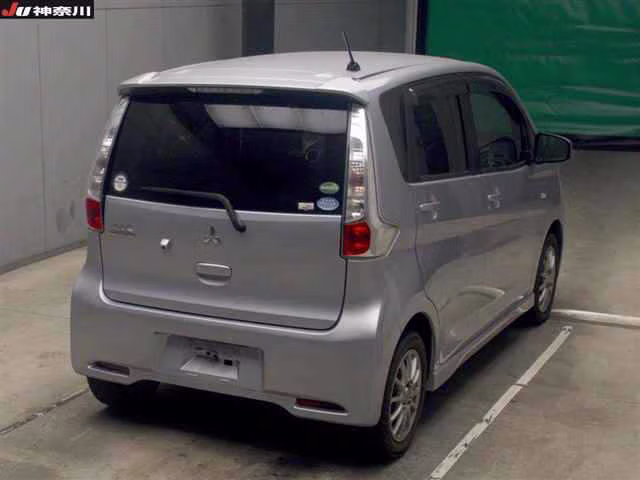 MITSUBISHI EK CUSTOM