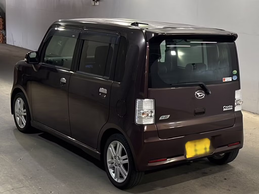 DAIHATSU MOVE CONTE