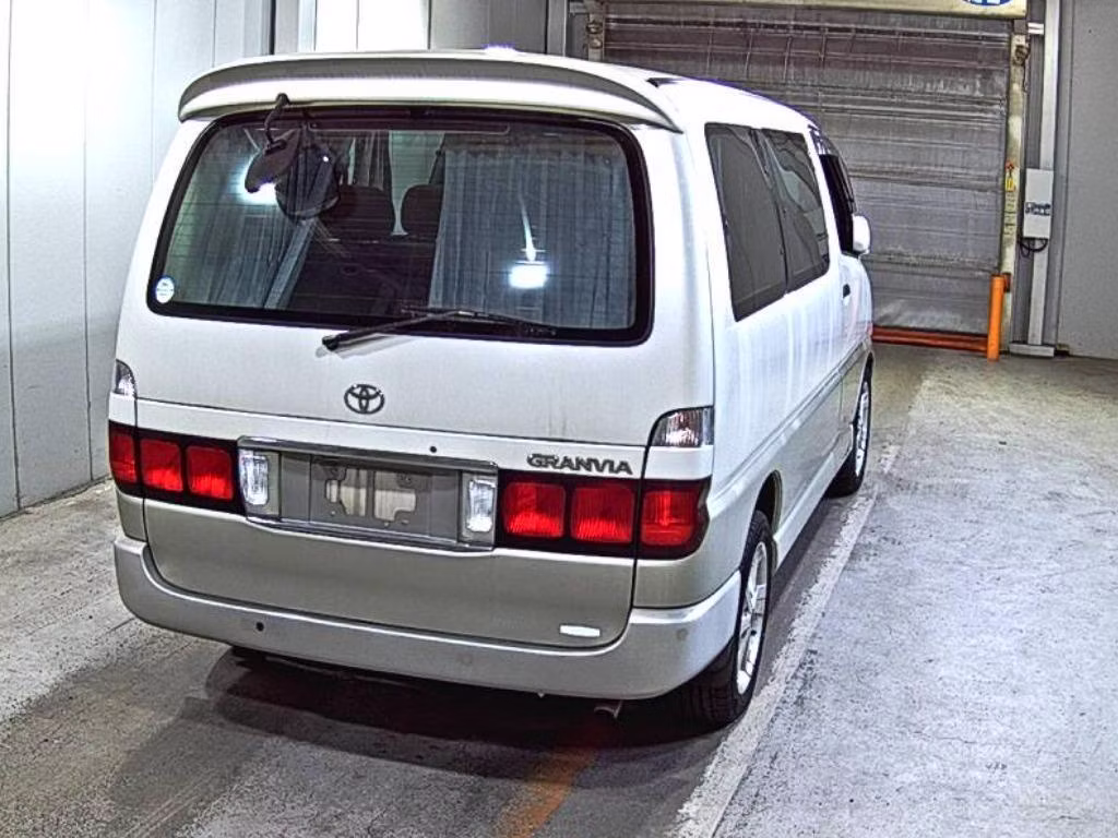 TOYOTA GRANVIA