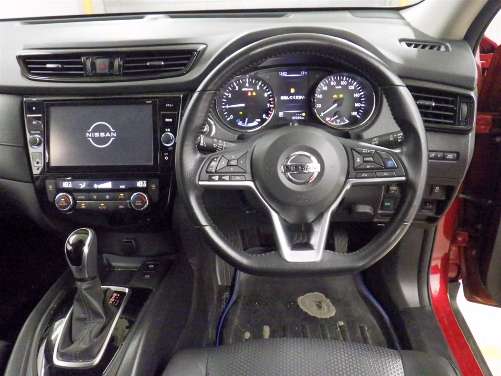 NISSAN X-TRAIL