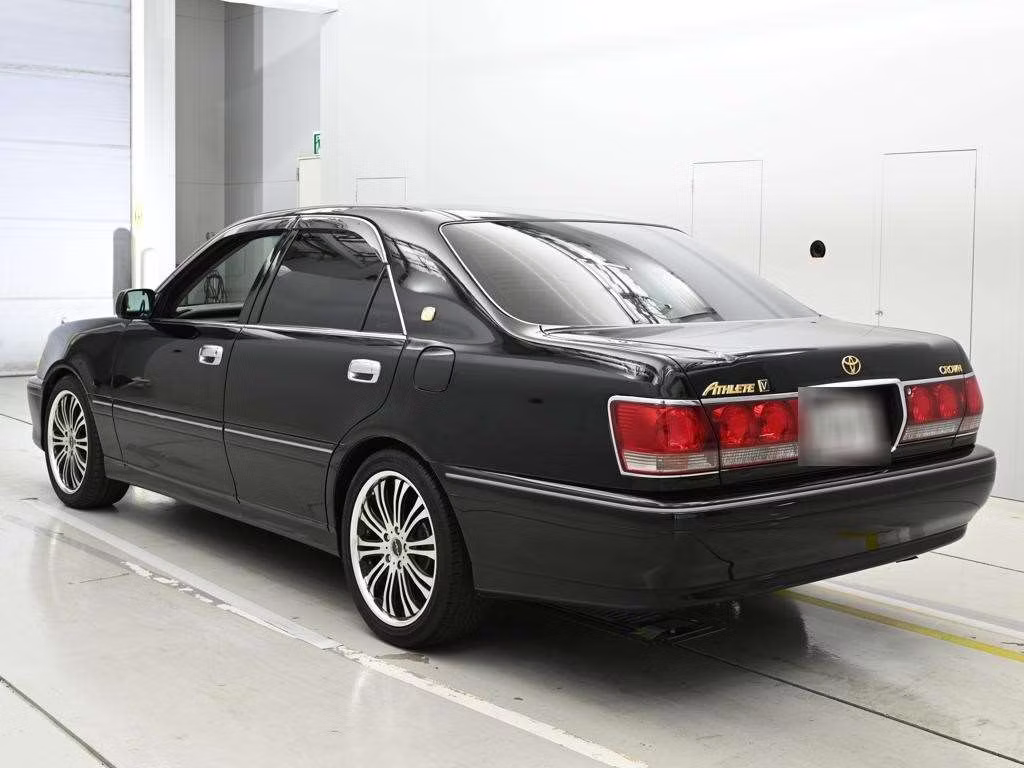 TOYOTA CROWN