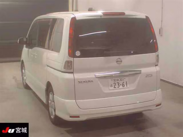 NISSAN SERENA