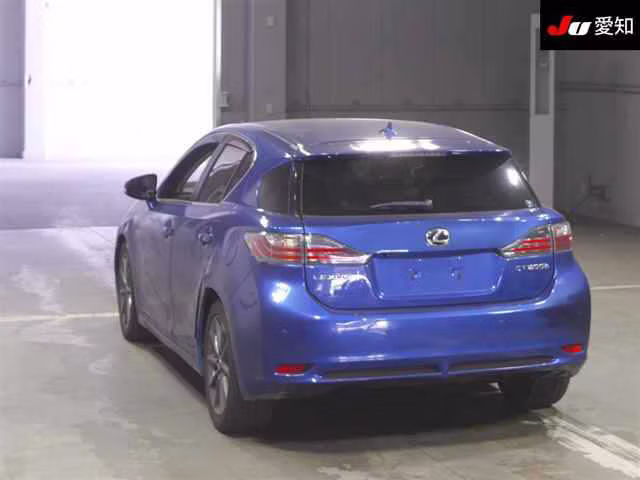 LEXUS CT200H