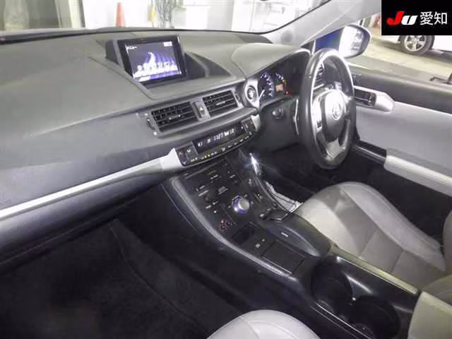 LEXUS CT200H