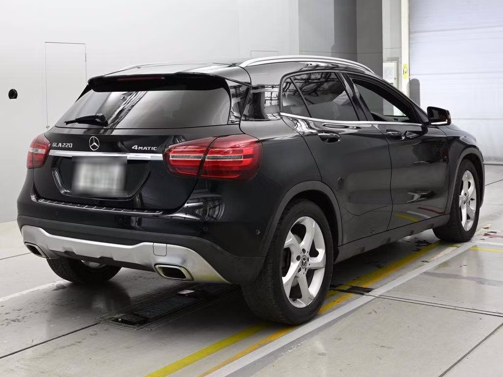 MERCEDES-BENZ GLA-CLASS