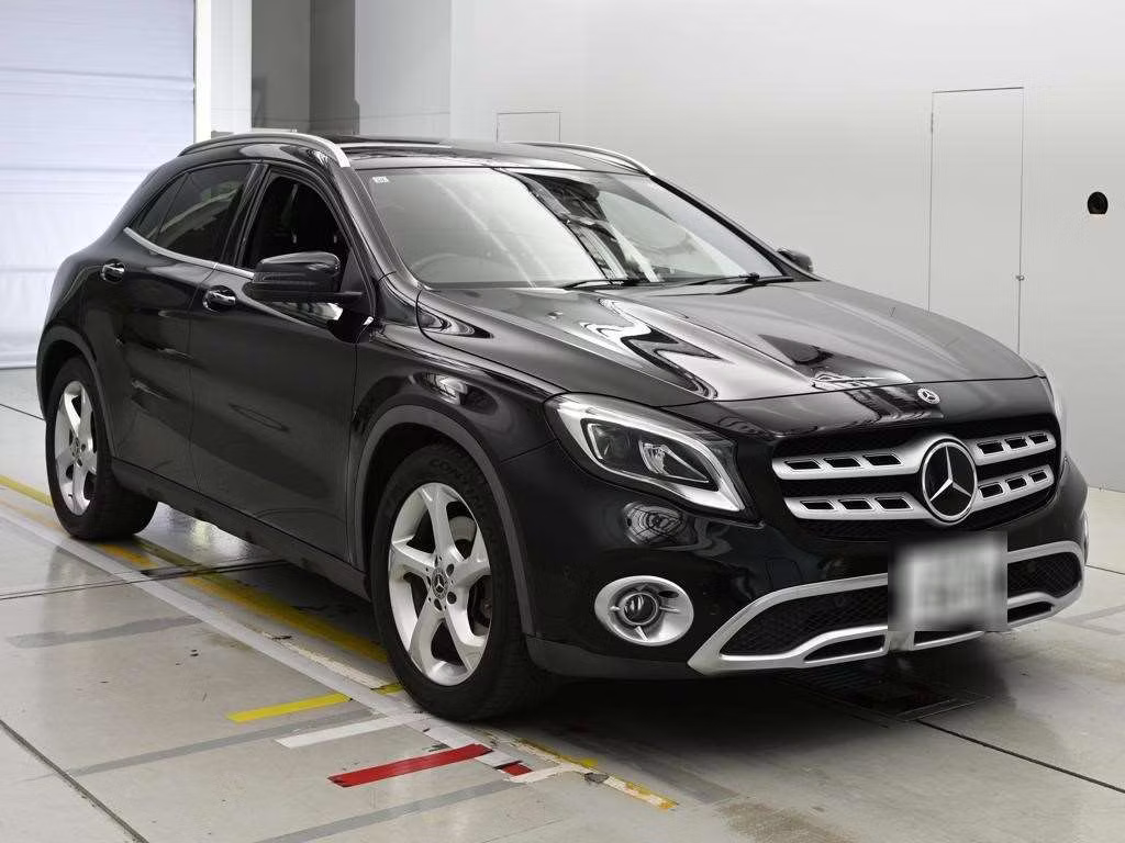 MERCEDES-BENZ GLA-CLASS