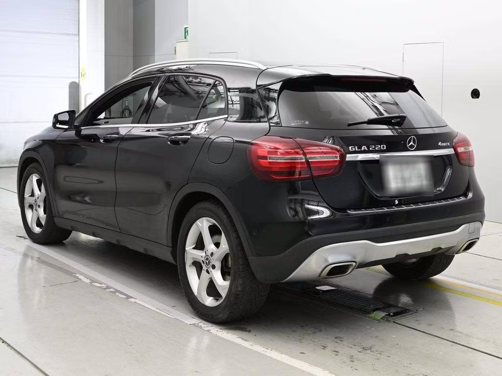 MERCEDES-BENZ GLA-CLASS