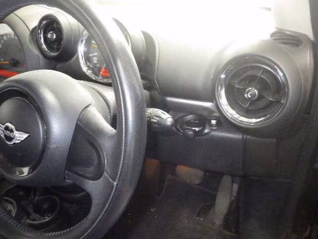 MINI CROSSOVER