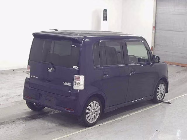 DAIHATSU MOVE CONTE
